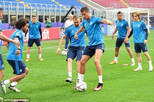 Real Madrid đã sẵn sàng cho trận chiến với Atletico.