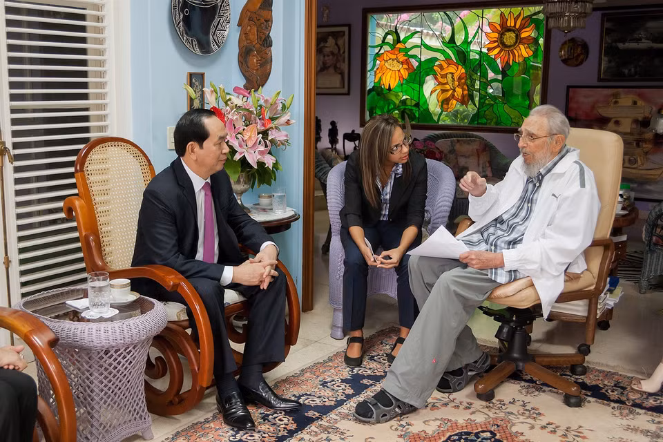Chủ tịch nước Trần Đại Quang hội kiến Lãnh tụ cách mạng Cuba Fidel Castro, tháng 11/2016. (Nguồn: EPA/TTXVN)