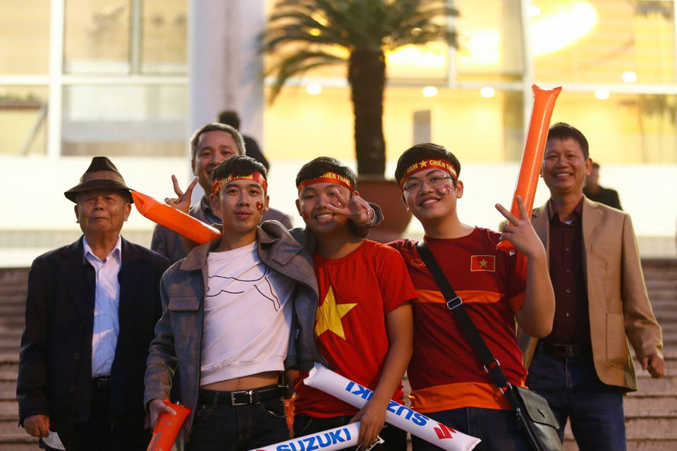Các cổ động viên Việt Nam. (Ảnh: Minh chiến/Vietnam+)