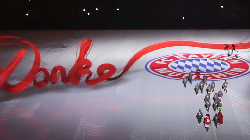 Bayern tri ân người hâm mộ và gửi lời chúc Giáng sinh 2016 và chúc mừng Năm mới 2017. (Nguồn: Fcb.de)