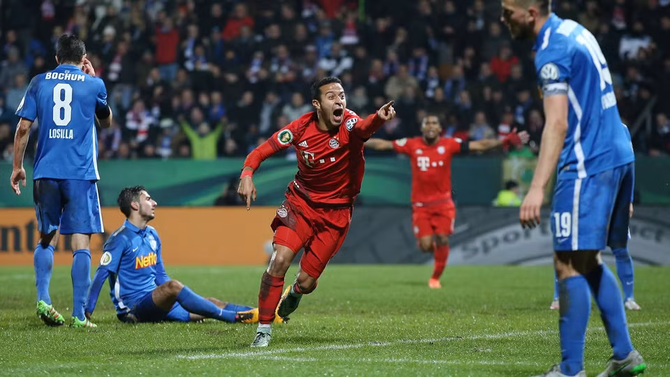 ...trước các đội bóng tại Bundesliga. (Nguồn: Fcb.de)