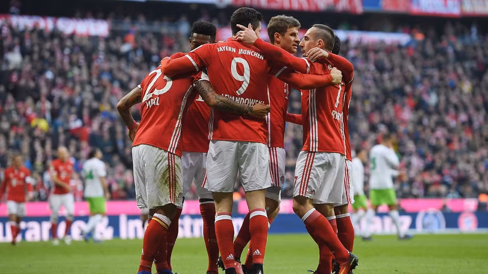 Ngay sau sự trở lại của Uli Höness, Bayern đã thi đấu ấn tượng và đòi lại ngôi đầu từ tay RB Leipzig. (Nguồn: Fcb.de)