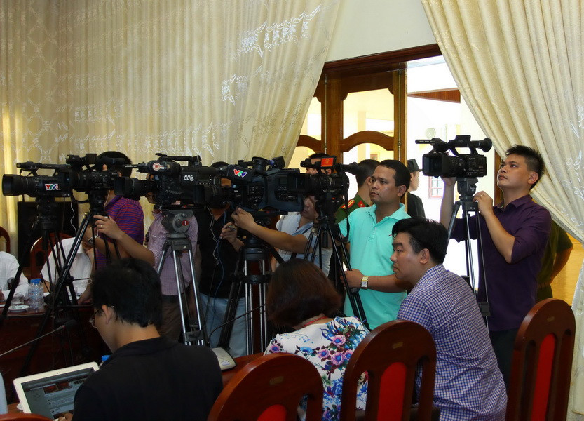 Các phóng viên tham dự họp báo. (Ảnh: Thế Duyệt/TTXVN)