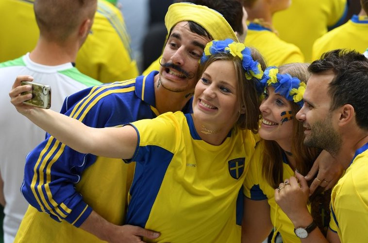 Nữ cổ động viên.