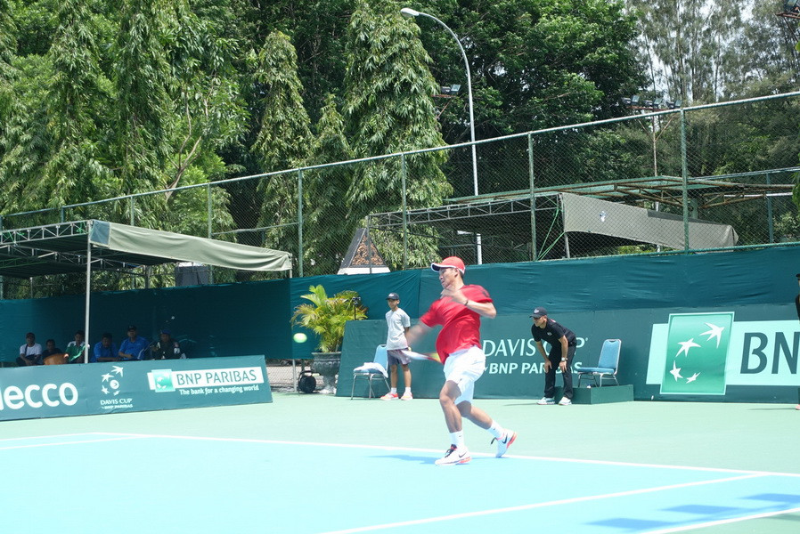 ... tuy nhiên, với quyết tâm rất cao. (Ảnh: Mạnh Linh/Vietnam+)