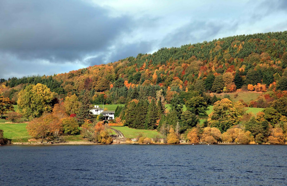 Thu về bên hồ Ullswater, một trong những hồ lớn và đẹp nhất ở Lake District. (Ảnh: Như Mai/Vietnam+)