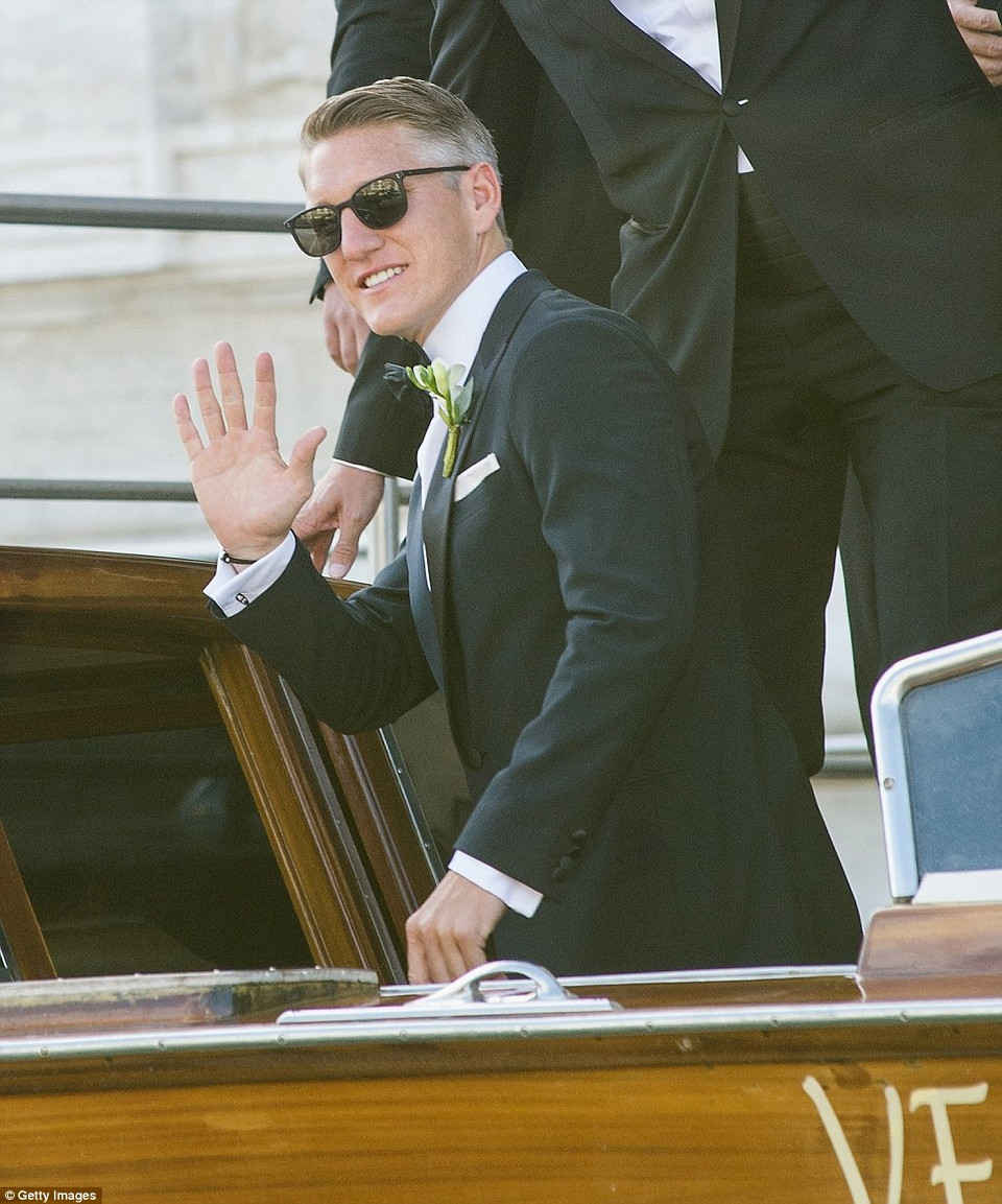 ...để kết thúc mối tình đẹp và chính thức bước vào cuộc sống mới.