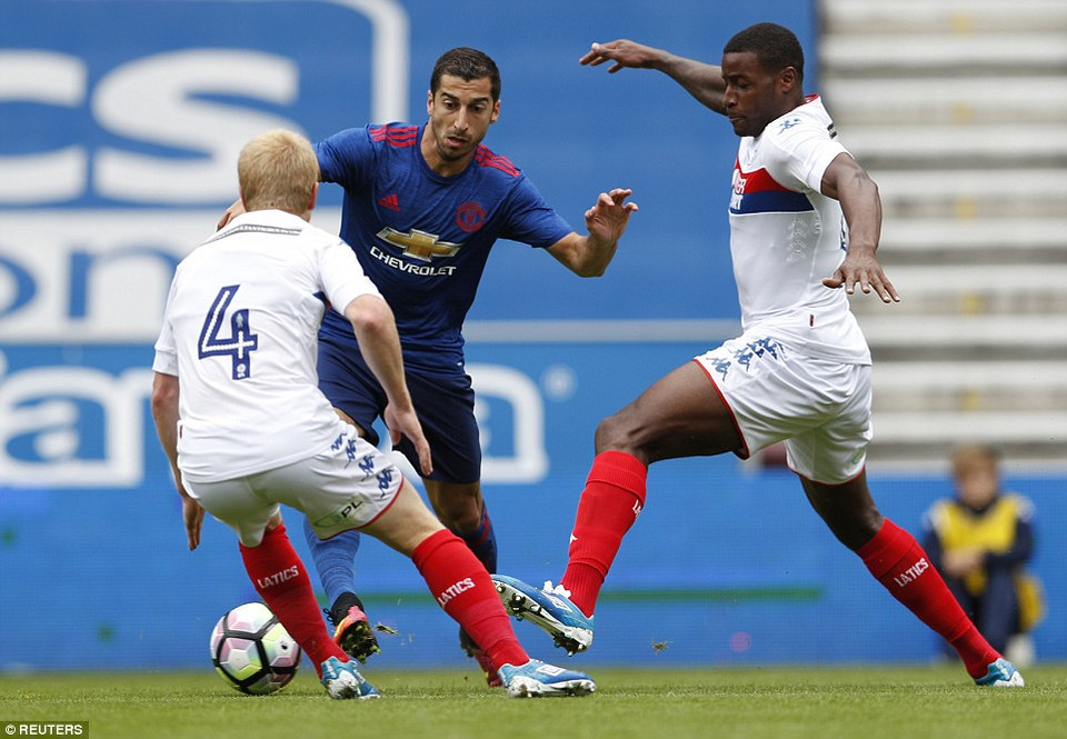 Mkhitaryan được tung ra sân ngày từ đầu.