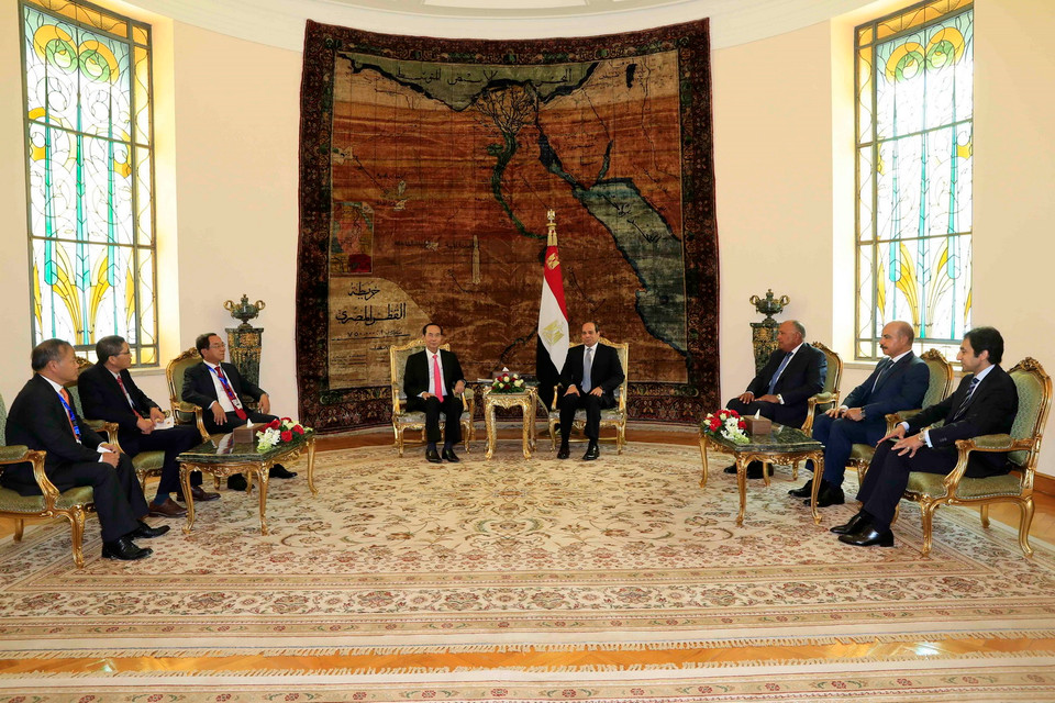Tổng thống Ai Cập Abdel Fattah Al Sisi và Chủ tịch nước Trần Đại Quang. (Ảnh: Nhan Sáng/TXVN)