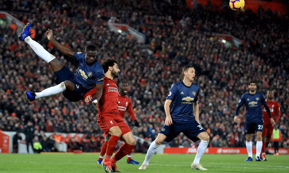 ...nhưng tất cả chỉ có thể giúp họ vượt trội Manchester United về chỉ số, còn bàn thắng thì không thay đổi.