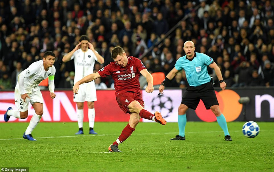 Trên chấm 11m, Milner không mắc sai lầm nào khi đối đầu với Buffon.