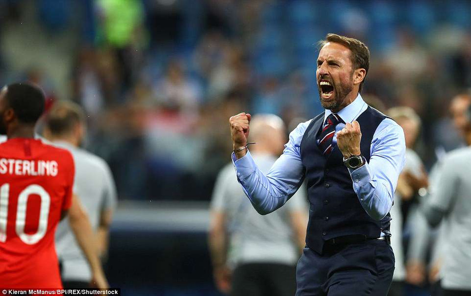Gareth Southgate ăn mừng chiến thắng.