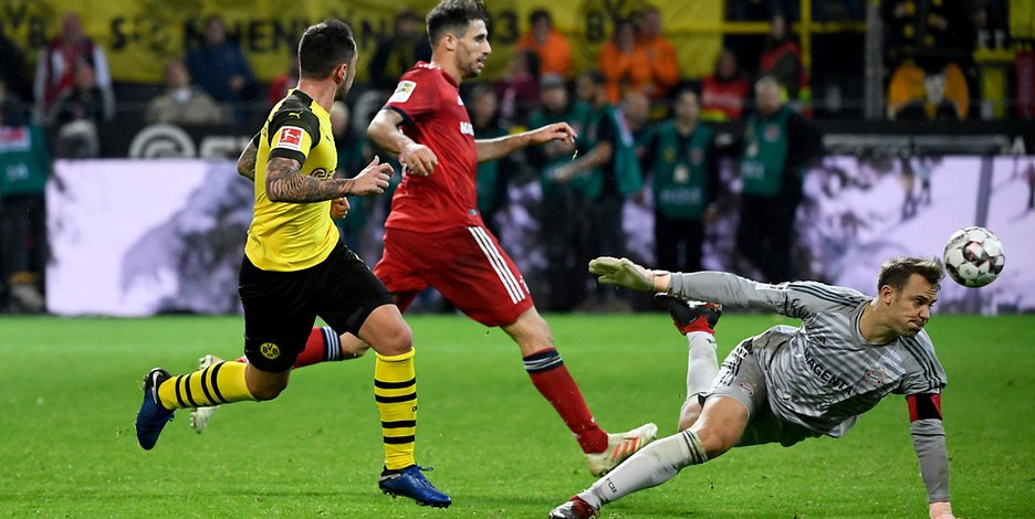 Chưa dừng ở đó, đến phút 73, Paco Alcacer, cầu thủ vào sân từ băng ghế dự bị đã lạnh lùng nâng tỷ số lên 3-2 cho Dortmund trong tình huống phản công nhanh.