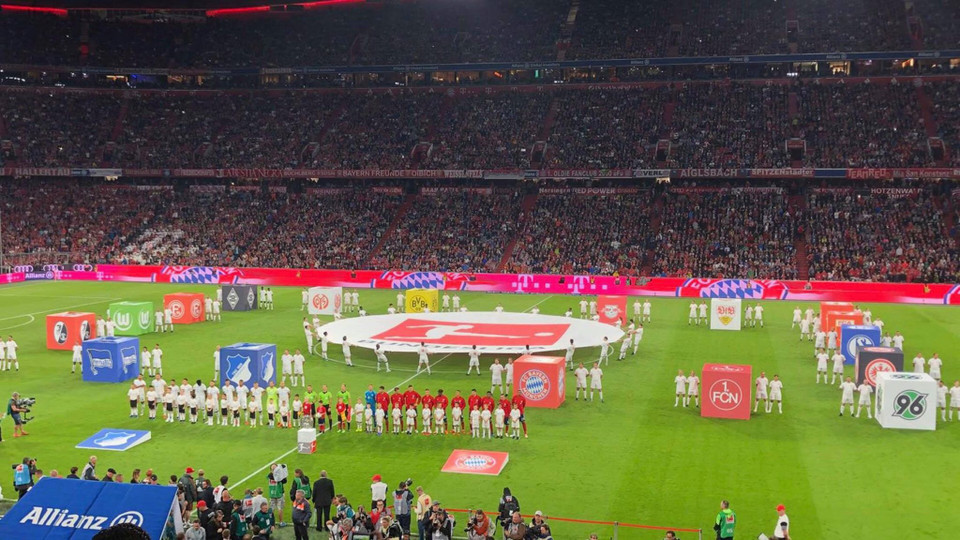 Khung cảnh trang trọng tại Allianz Arena trong ngày khai mạc Bundesliga 2018-19. (Nguồn: fcb.de)