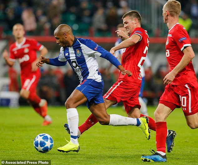 ...sau khi giành chiến thắng 3-1 ngay trên sân của Lokomotiv Moskva.