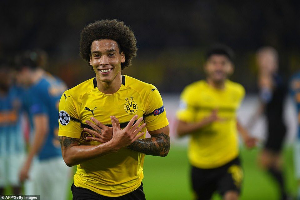 Axel Witsel là người mở đầu cho chiến thắng của Dortmund.