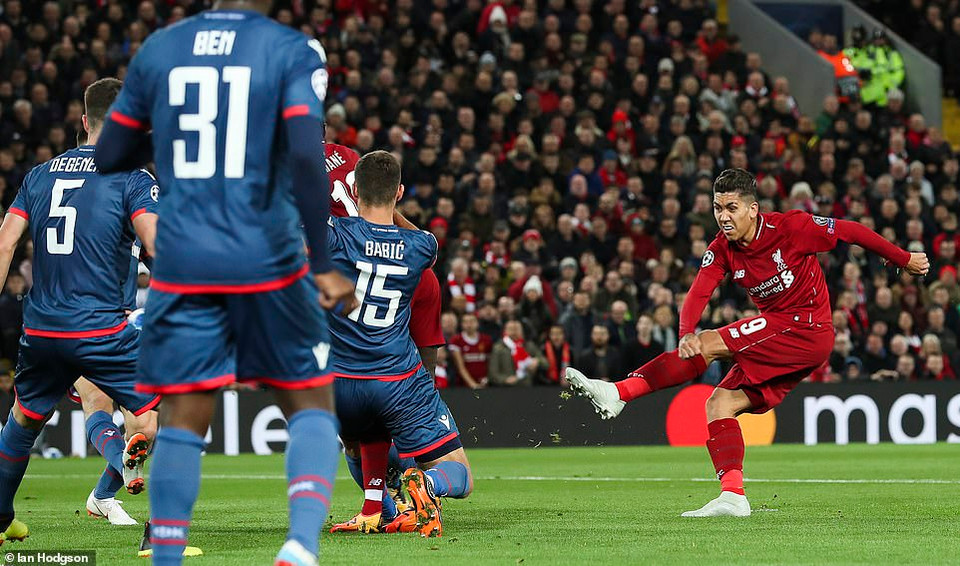 Roberto Firmino là người mở tỷ số cho The Kop.