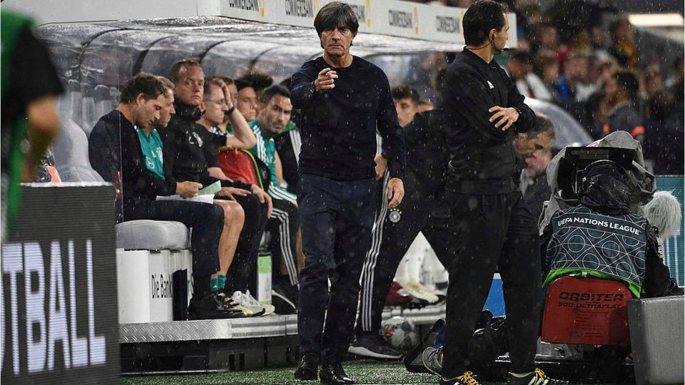 Loew đã bị chỉ trích rất nhiều sau thảm bại và giờ là lúc ông đưa ra những sự thay đổi của mình trong lối chơi cũng như nhân sự. (Nguồn: dfb.de)