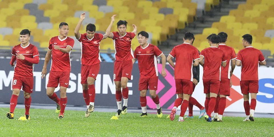 Bài tập khởi động chiếm khoảng 20 phút (Ảnh: Hoàng Linh/TTXVN)