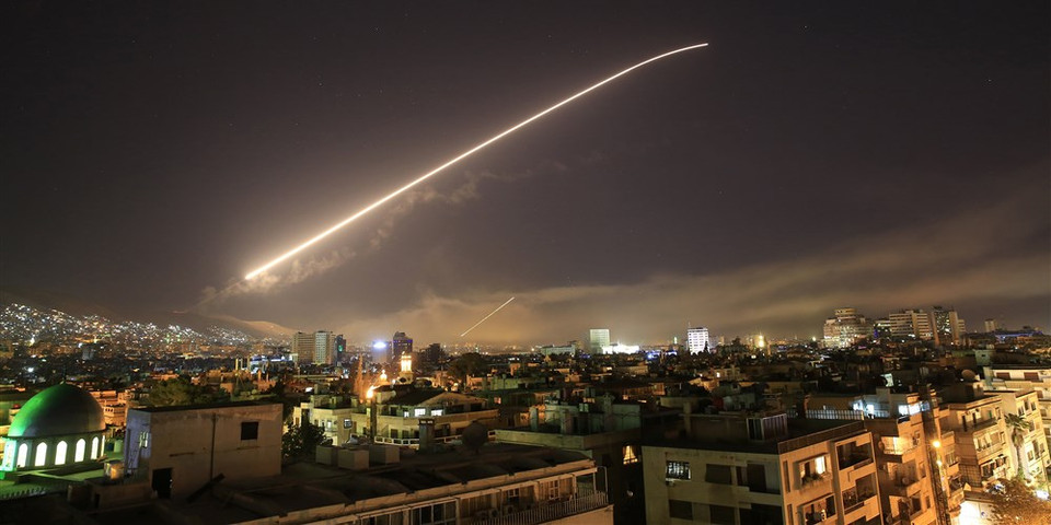 Mỹ bắn tên lửa vào Syria. (Nguồn: AP)