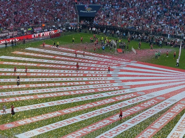 Sân Allianz nhìn từ trên cao (Ảnh Thắng Trương/Munich)