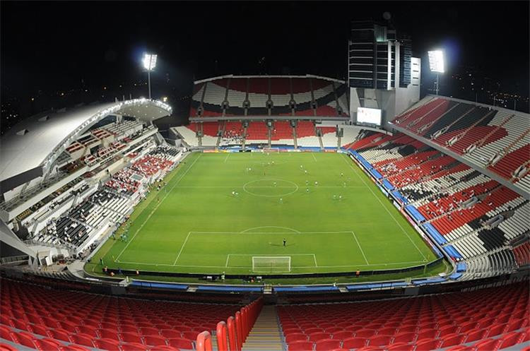 Sân Mohammed Bin Zayed (Abu Dhabi), có sức chứa 42.056 chỗ ngồi.