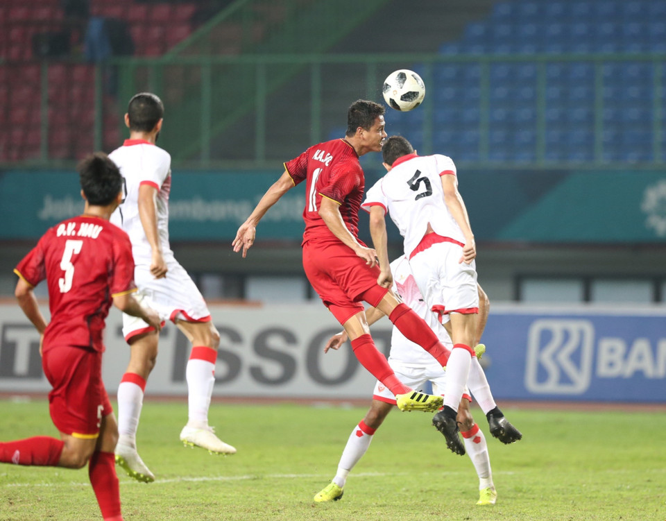 ...và tạo nhiều tình huống nguy hiểm về khung thành đối phương. (Ảnh: Hoàng Linh/TTXVN)