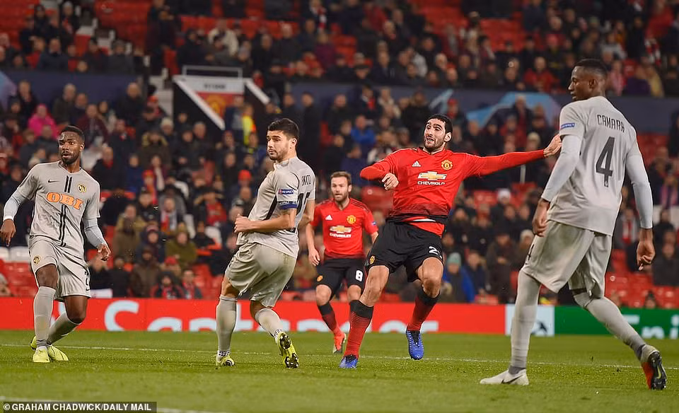 ...để giúp Manchester United giành chiến thắng 1-0, giành vé đi tiếp.