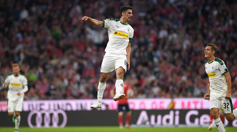 6 phút sau, tận dụng sai lầm của hàng thủ Bayern... 