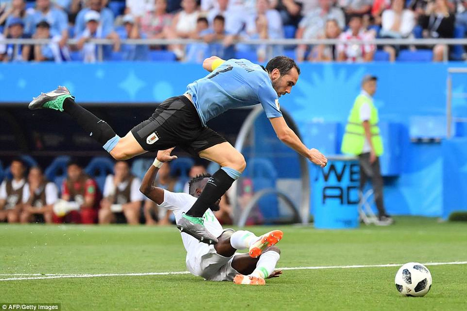 ...nên họ cũng chẳng buồn ghi bàn nữa, vì 1-0 cũng là quá đủ.