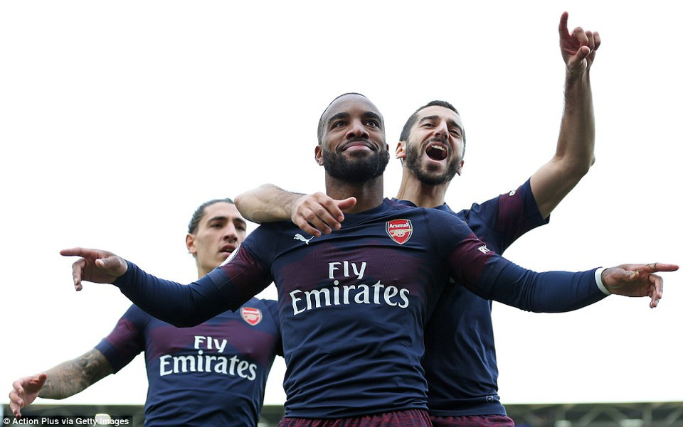 Arsenal có chiến thắng hủy diệt trước Fulham tại vòng 8 Premier League. 