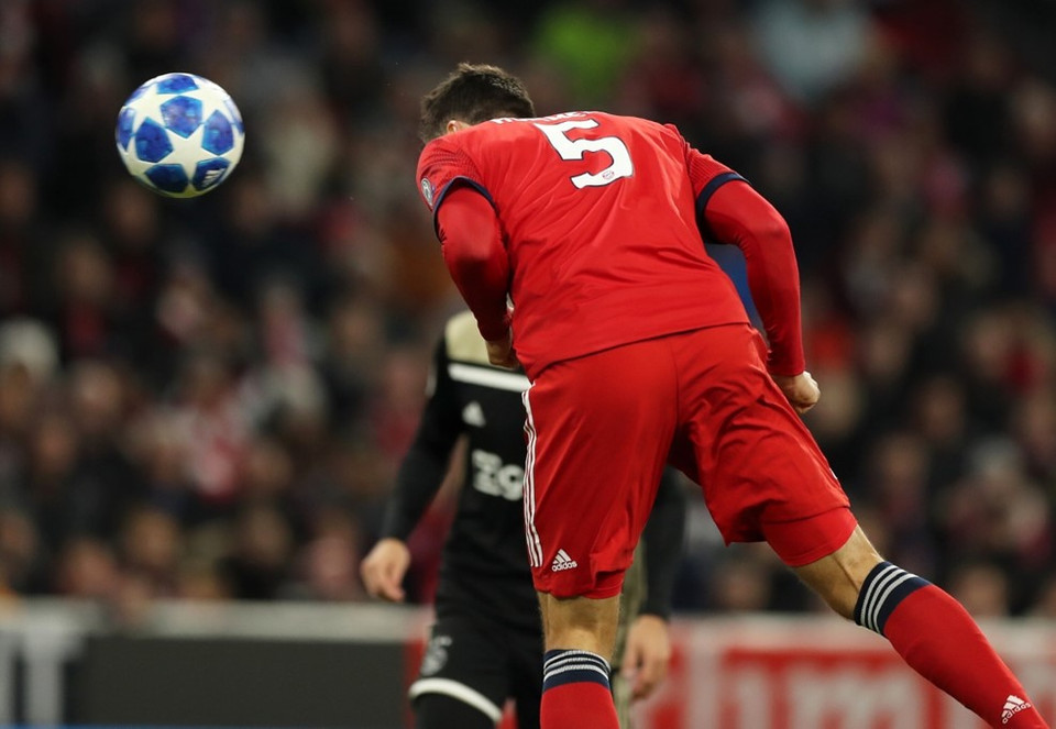 ... nhờ pha lập công ở ngay phút thứ 4 của Hummels.