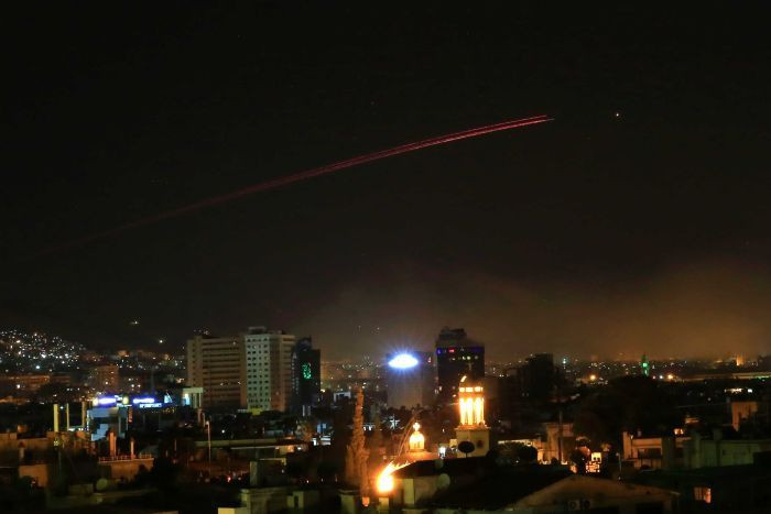 Vụ tấn công diễn ra vào đêm 13/4 (theo giờ Syria). (Nguồn: AP)