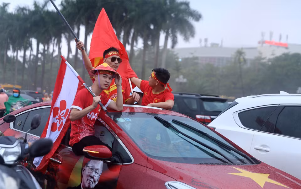 Tất cả đều hy vọng và tin tưởng U23 Việt Nam giành chiến thắng để bảo vệ thành công tấm HCV SEA Games. (Ảnh: Quốc Khánh/TTXVN)