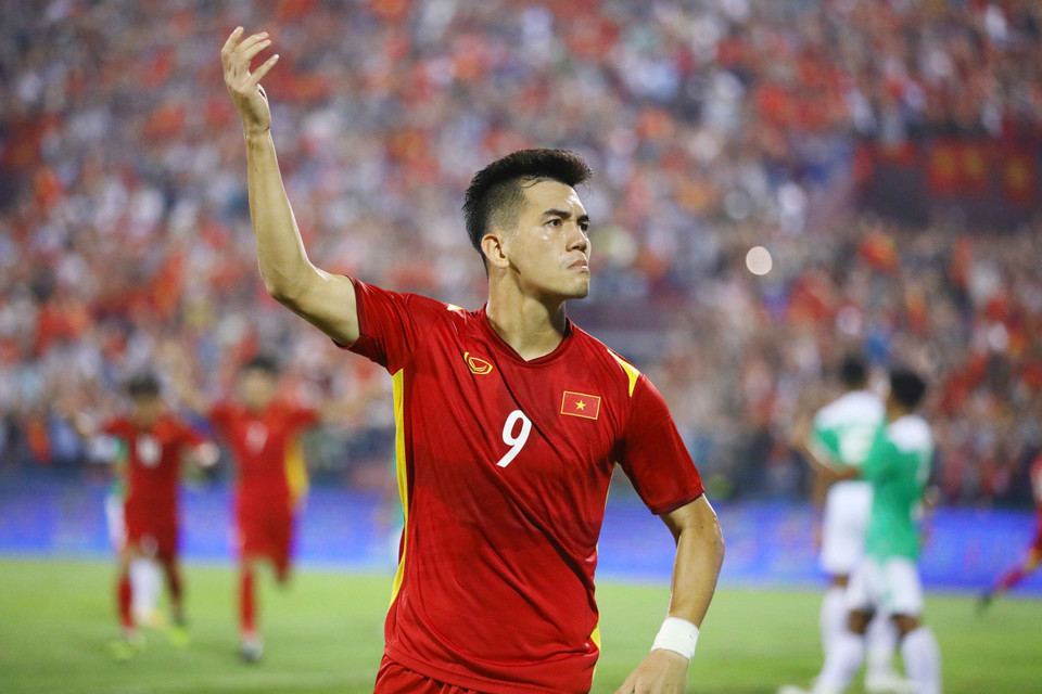 Niềm vui của Tiến Linh sau khi lập công. (Ảnh: Huy Hùng/TTXVN)