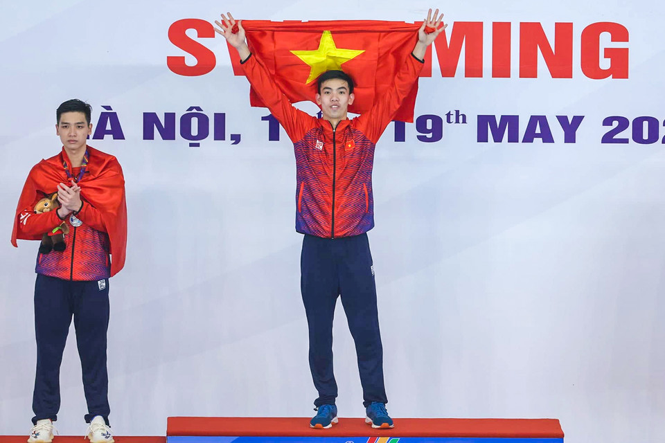 Tấm huy chương Vàng của Huy Hoàng chắc chắn sẽ tạo động lực để đội tuyển Bơi giành được thành tích cao tại SEA Games 31. (Ảnh: Ngô Trần Hải An/Vietnam+)