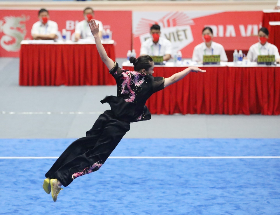 Cũng ở nội dung này, Dương Thúy Vi chỉ giành được huy chương Đồng. (Ảnh: Phạm Hậu/TTXVN)