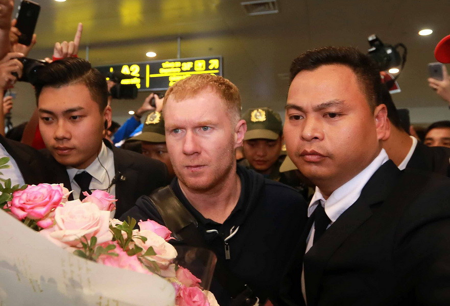 Cùng với Giggs đến Hà Nội còn có cựu ngôi sao khác của Manchester United là Paul Scholes. (Ảnh: Quốc Khánh/TTXVN)