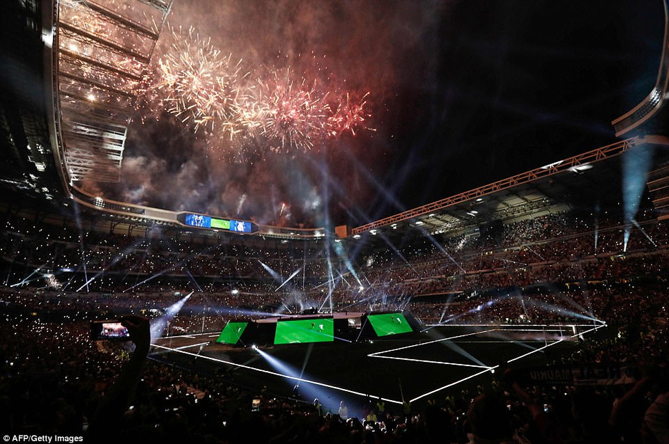 Toàn cảnh bữa tiệc hoành tráng ở Bernabeu.