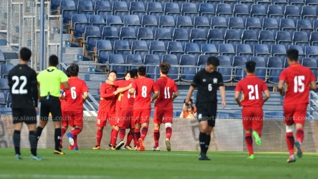 U23 Việt Nam đánh bại U23 Thái Lan ở trận tranh giải ba M-150 Cup. siamsport.co.th