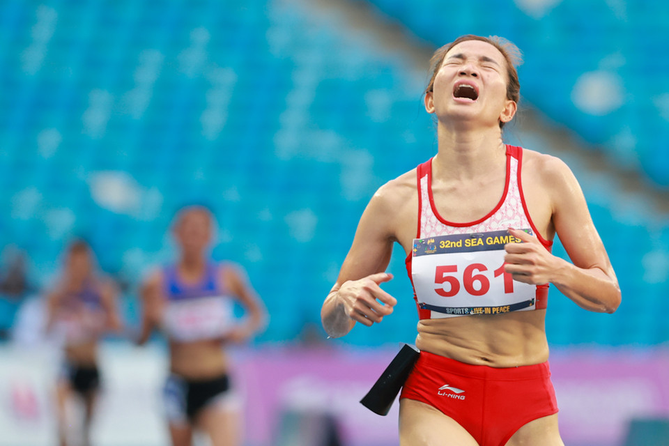 Nỗ lực của 'cô bé hạt tiêu' sinh năm 1997 và chỉ cao có 1m50 trong chặng đua cuối.(Ảnh: Ngô Trần Hải An/Vietnam+)