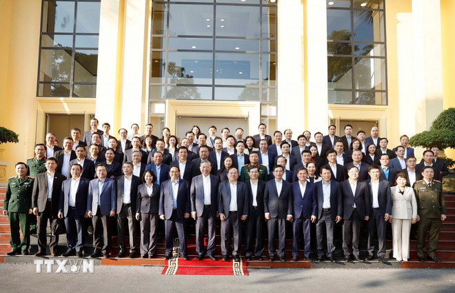 Tổng Bí thư và Thủ tướng làm việc với Tỉnh ủy Quảng Ninh ttxvn-tong-bi-thu-to-lam-lam-viec-voi-ban-chap-hanh-dang-bo-tinh-quang-ninh-7-resize.jpg