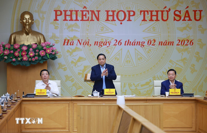 ttxvn-thu-tuong-chu-tri-phien-hop-thu-6-cua-bcd-tu-ve-chinh-sach-nha-o-va-thi-truong-bat-dong-san-5.jpg