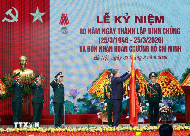 ttxvn-tong-bi-thu-du-le-ky-niem-80-nam-ngay-thanh-lap-binh-chung-cong-binh-13.jpg