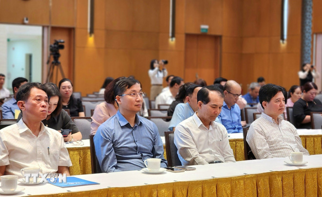 ttxvn-dang-uy-chinh-phu-phat-dong-cuoc-thi-chinh-luan-bao-ve-nen-tang-tu-tuong-cua-dang-3.jpg
