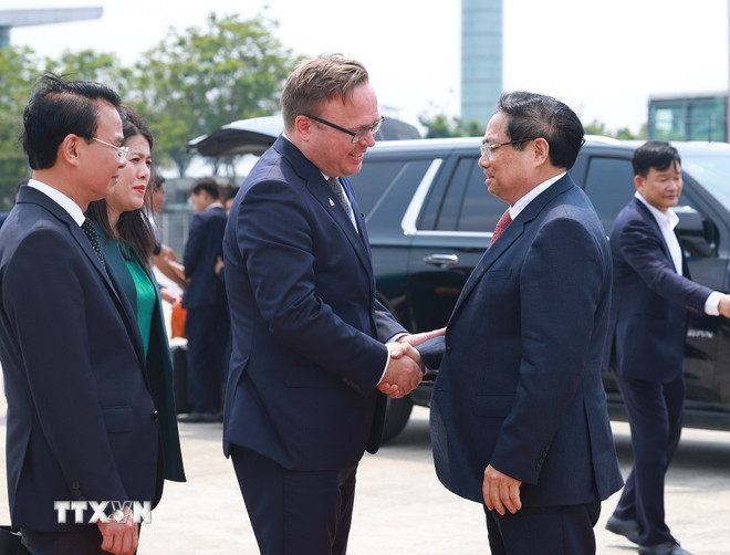 ttxvn-thu-tuong-pham-minh-chinh-len-duong-tham-chinh-thuc-lien-bang-nga-3.jpg