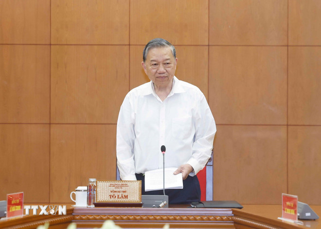 ttxvn-tong-bi-thu-to-lam-lam-viec-voi-bo-cong-thuong-1.jpg