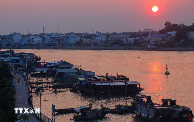 ttxvn-cho-noi-cai-rang-1.jpg