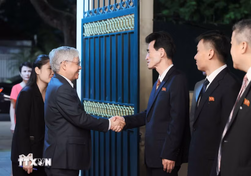 Ông Đỗ Văn Chiến, Ủy viên Bộ Chính trị, Bí thư Trung ương Đảng, Chủ tịch Ủy ban Trung ương Mặt trận Tổ quốc Việt Nam đến dự buổi lễ. (Ảnh: An Đăng/TTXVN)