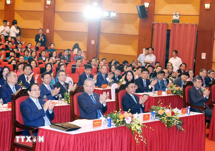 Tổng Bí thư Tô Lâm và các đồng chí lãnh đạo, nguyên lãnh đạo Đảng, Nhà nước dự đại hội. (Ảnh: Thống Nhất/TTXVN)
